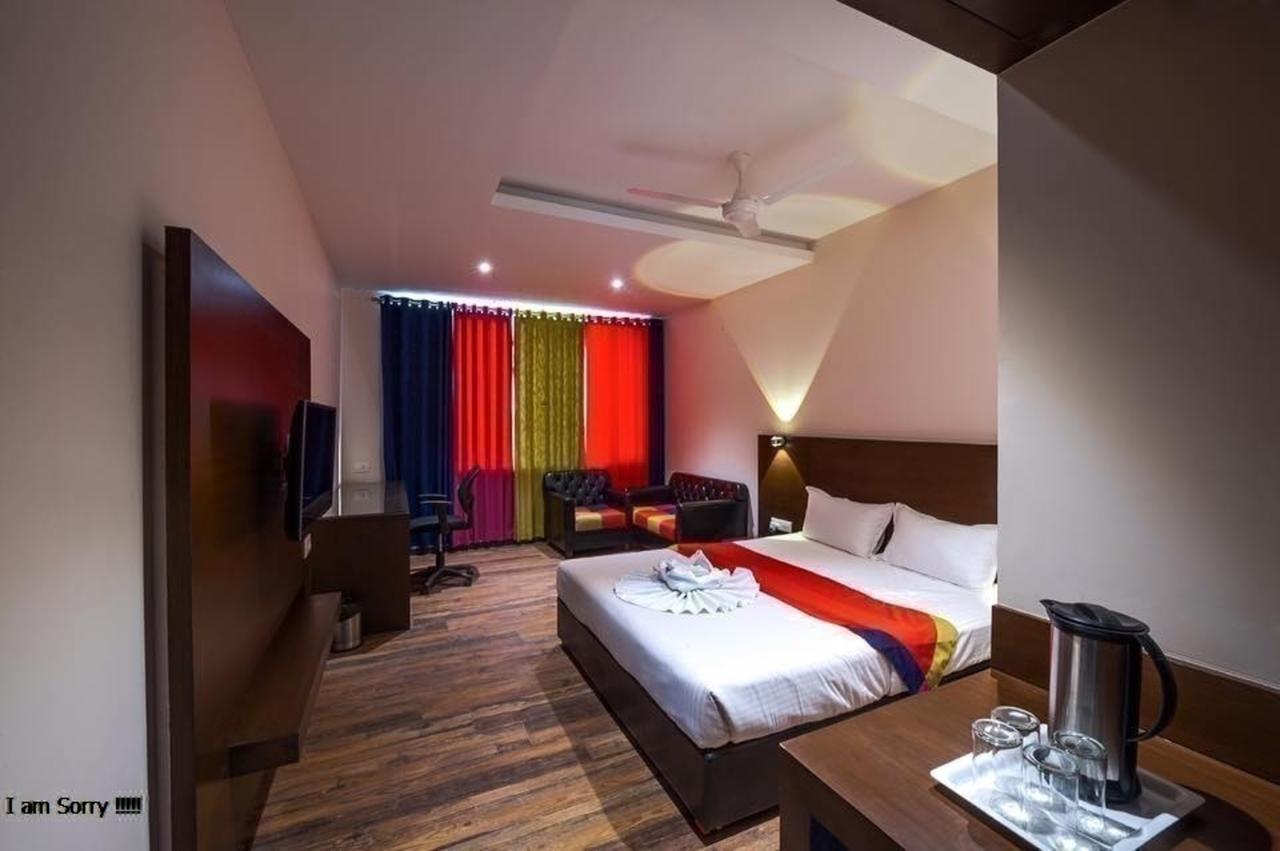 Hotel Atharva Ujjain Luaran gambar